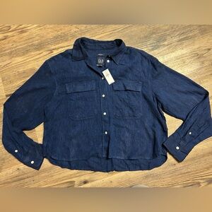 GAP Women’s XS Cropped button down top. Dark Indigo. New